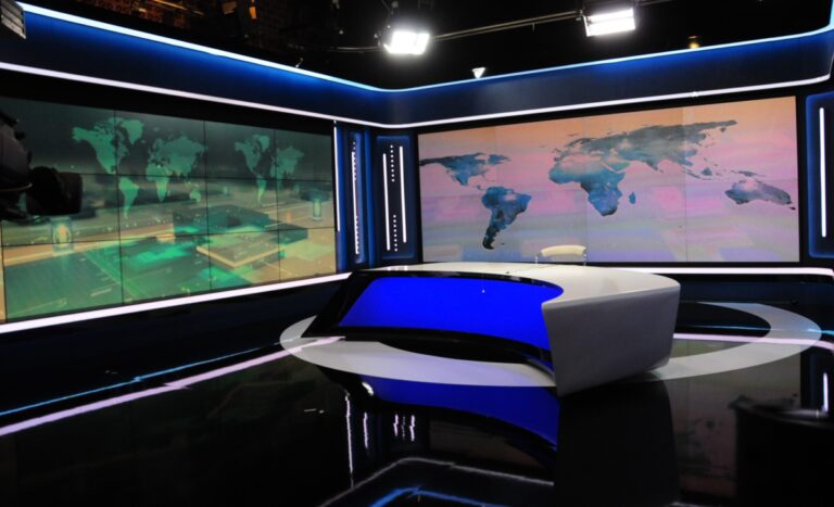 Χωρίς δελτίο ειδήσεων θα παραμείνουν οι τηλεοπτικοί σταθμοί από τις 12 έως τις 3μ.μ.. Κι αυτό γιατί ενόψει της Γενικής Συνέλευσης