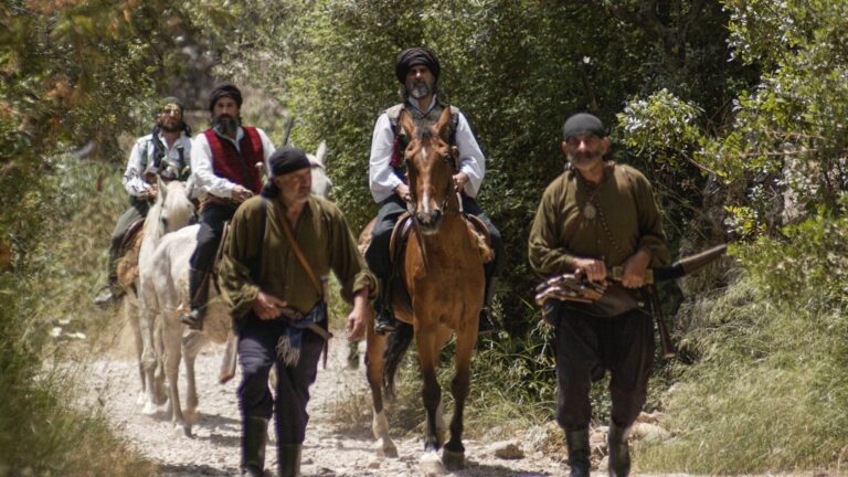 Η Θεοφανώ βλέπει ξανά ένα όραμα στη σειρά Η Μάγισσα και μπροστά βρίσκονται ο Μάρκος και ο Μιχαήλ που σοκάροντα