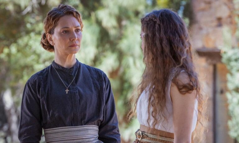 Η «Μάγισσα 2» κάνει... βουτιά 100 χρόνα πριν