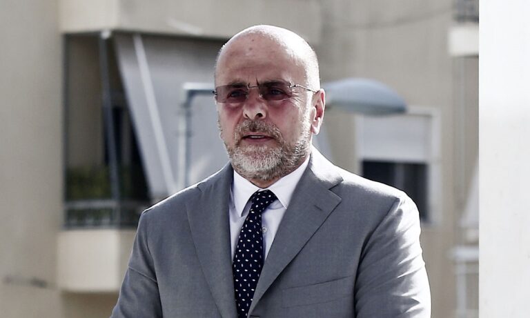 Κίνηση ΜΑΤ από Αλαφούζο στον ΣΚΑΪ!