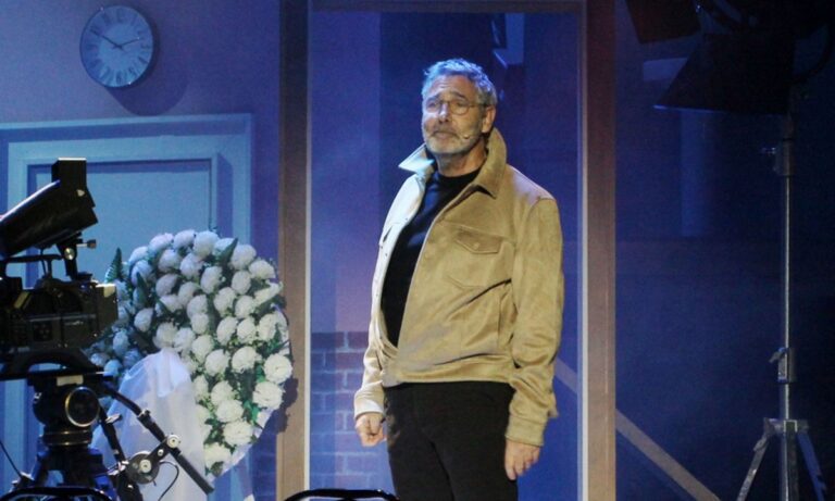 Ο Θοδωρής Αθερίδης σε ρόλο... παρουσιαστή! 