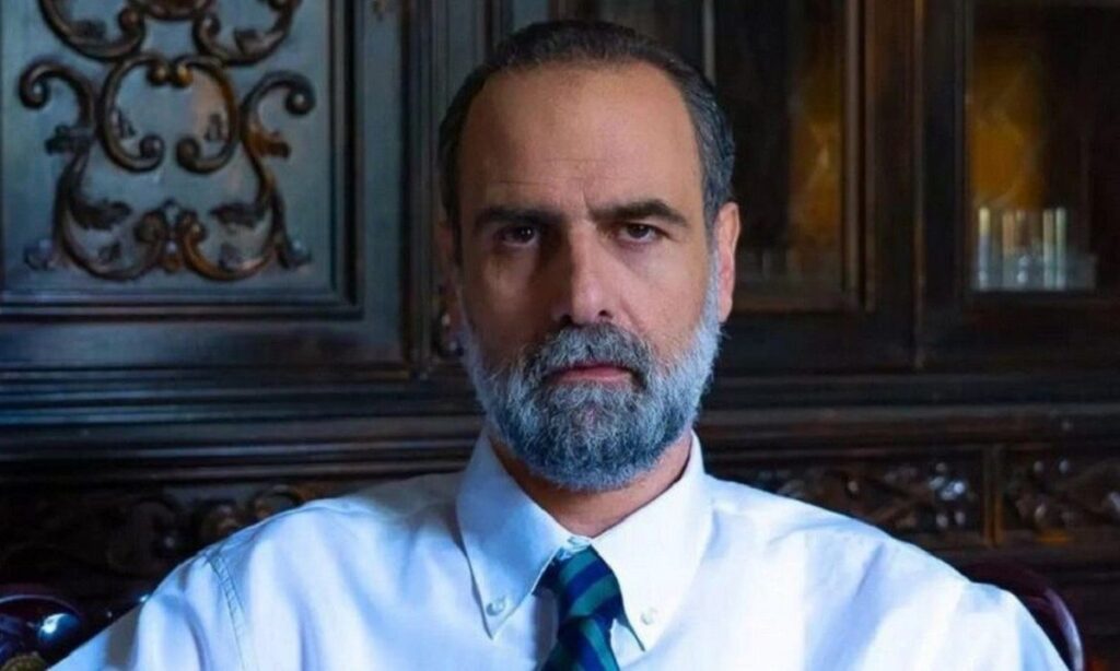 Άγιος έρωτας: Ο Παύλος κάνει τον πιο αισχρό εκβιασμό, όπως θα παρακολουθήσουμε στα επόμενα επεισόδια της αγαπημένης σειράς του ALPHA TV.