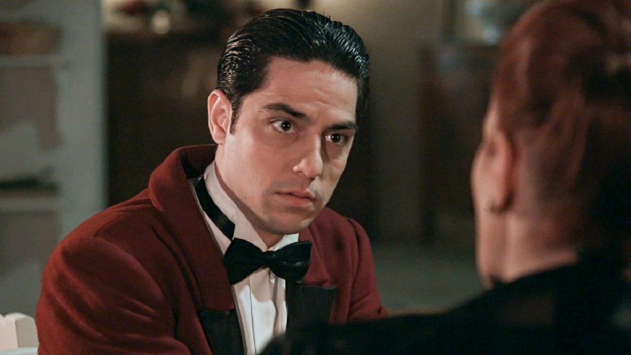 Grand hotel: Αυτός βοηθά τον Νικόλα να γλιτώσει τον γάμο με τη Βενετία, όπως θα παρακολουθήσουμε στα επόμενα επεισόδια της σειράς του ΑΝΤ1.
