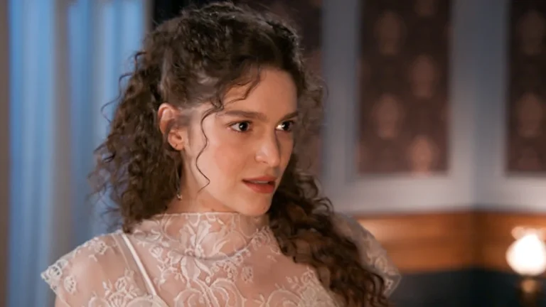 Grand hotel: Η Αλίκη βάζει σε υποψίες την Κυβέλη και μαθαίνει το μυστικό της