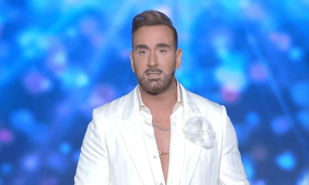 Έδειξε τη... γλυκή του πλευρά ο Κοκλώνης! (ΦΩΤΟ)