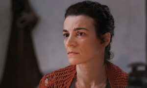 Grand Hotel: Η Θεώνη πριν το μαρτυρικό τέλος της – Ο Ρήγας δικηγόρος της Κυβέλης