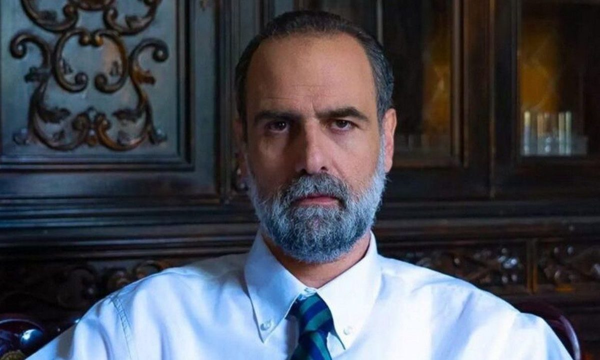 Άγιος Έρωτας: Ο Παύλος προσπαθεί να εξαφανίσει ενοχοποιητικά στοιχεία για τον φόνο της Κατρίν