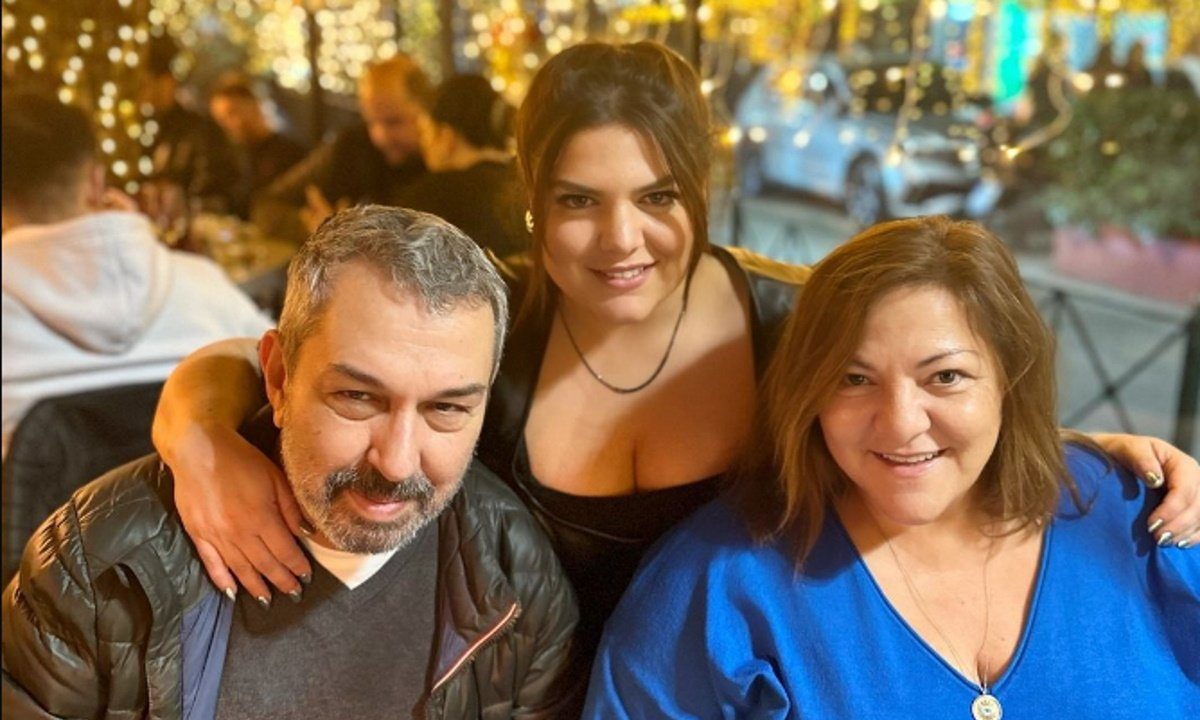 Η Δανάη Μπάρκα έφυγε από το MEGA η Βίκυ Σταυρόπουλου επιστρέφει σε αυτή την κωμωδία!