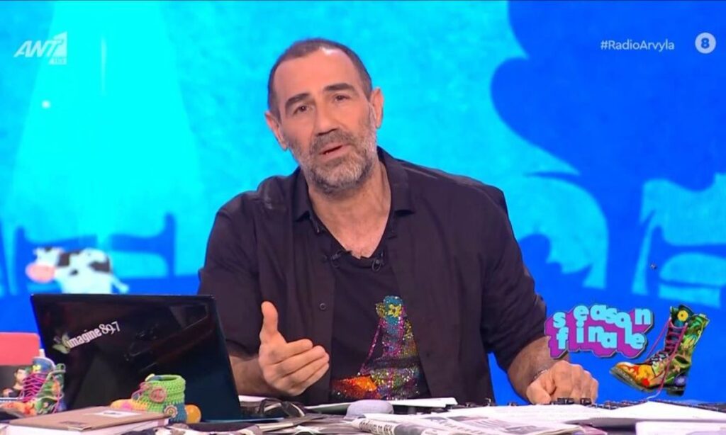Η εκπομπή Ράδιο Αρβύλα διαπραγματεύεται την επιστροφή της στον ΑΝΤ1. Ποια είναι η ένσταση του σταθμού και τι σκέφτεται ο Κανάκης.