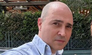 Κωνσταντίνος Μπογδάνος: Επιστρέφει στον OPEN ο γνωστός παρουσιαστής