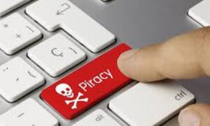 Έρχονται πρόστιμα φωτιά σε όσους βλέπουν πειρατικές ταινίες