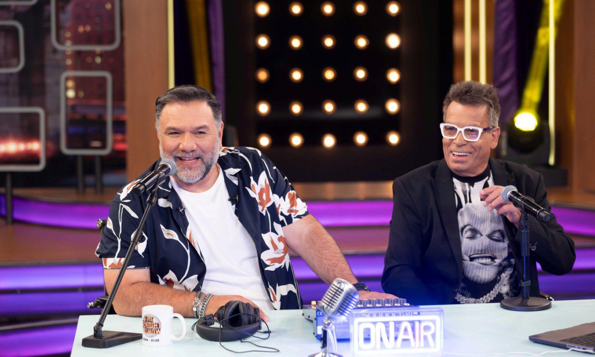 Το «The 2Night Show» του Γρηγόρη Αρναούτογλου βρέθηκε στην κορυφή της τηλεθέασης για τη σεζόν 2024-2025 με σημαντική διαφορά από τους άλλους