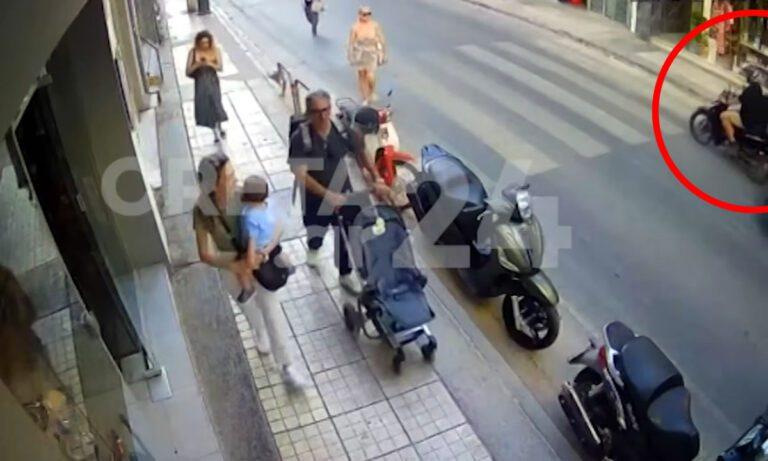 Τροχαίο στην Καλοκαιρινού (Ηράκλειο) με θύμα διανομέα – Αναζητείται ο οδηγός που χτύπησε και εγκατέλειψε το θύμα