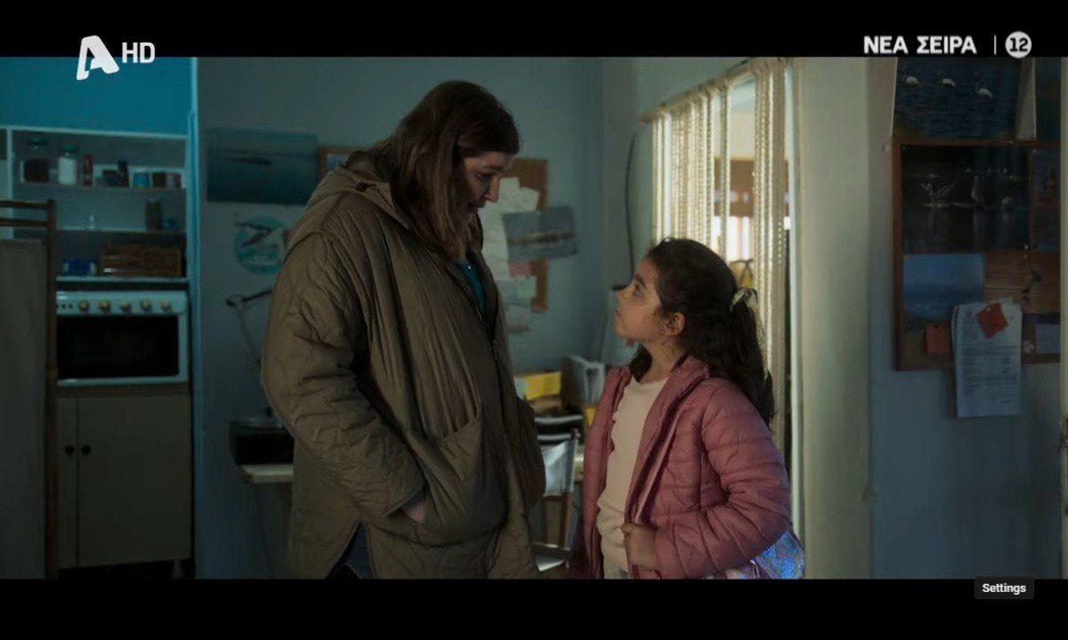 Η σειρά «Να με λες μαμά» του Alpha φέρνει στο φως το σκληρό πρόσωπο της παιδικής κακοποίησης και της μητρικής αγάπης. Όλα όσα θα δούμε.