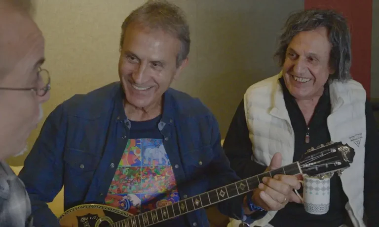 Ηχογράφησαν για το Όγδοο το εξαιρετικό τραγούδι του Μίλτου Πασχαλίδη και του Οδυσσέα Ιωάννου «Θα μιλήσουν άλλοι»
