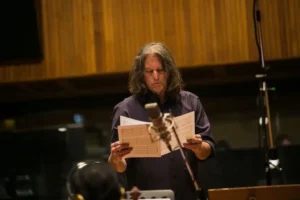 "Αναζητάω και καλλιεργώ το να είμαι ανοιχτός δέκτης ώστε η μουσική να μου μαθαίνει όλο και περισσότερα για την ίδια τη ζωή".