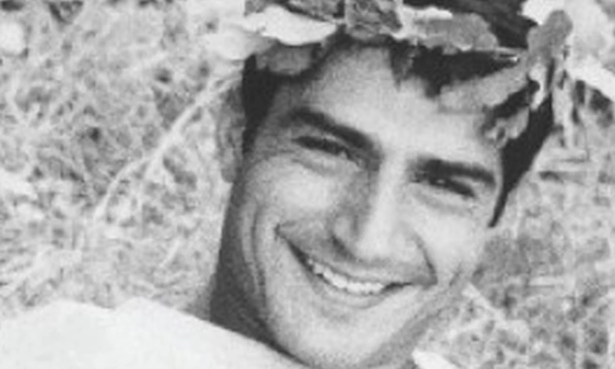 βιογραφία Δημήτρη Λιαντίνη